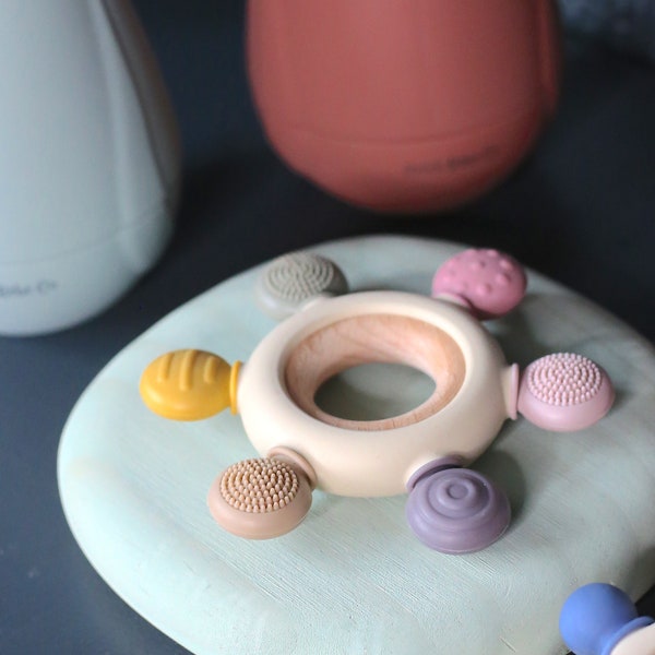 Minimal Ring Teething Toy | Wood & Silicone Teether, BPA-Free, Food Grade Teething Relief