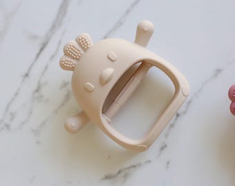 Easy Hold Penguin Teether | BPA Free, Non Toxic, Food Grade Silicone Teething Toy