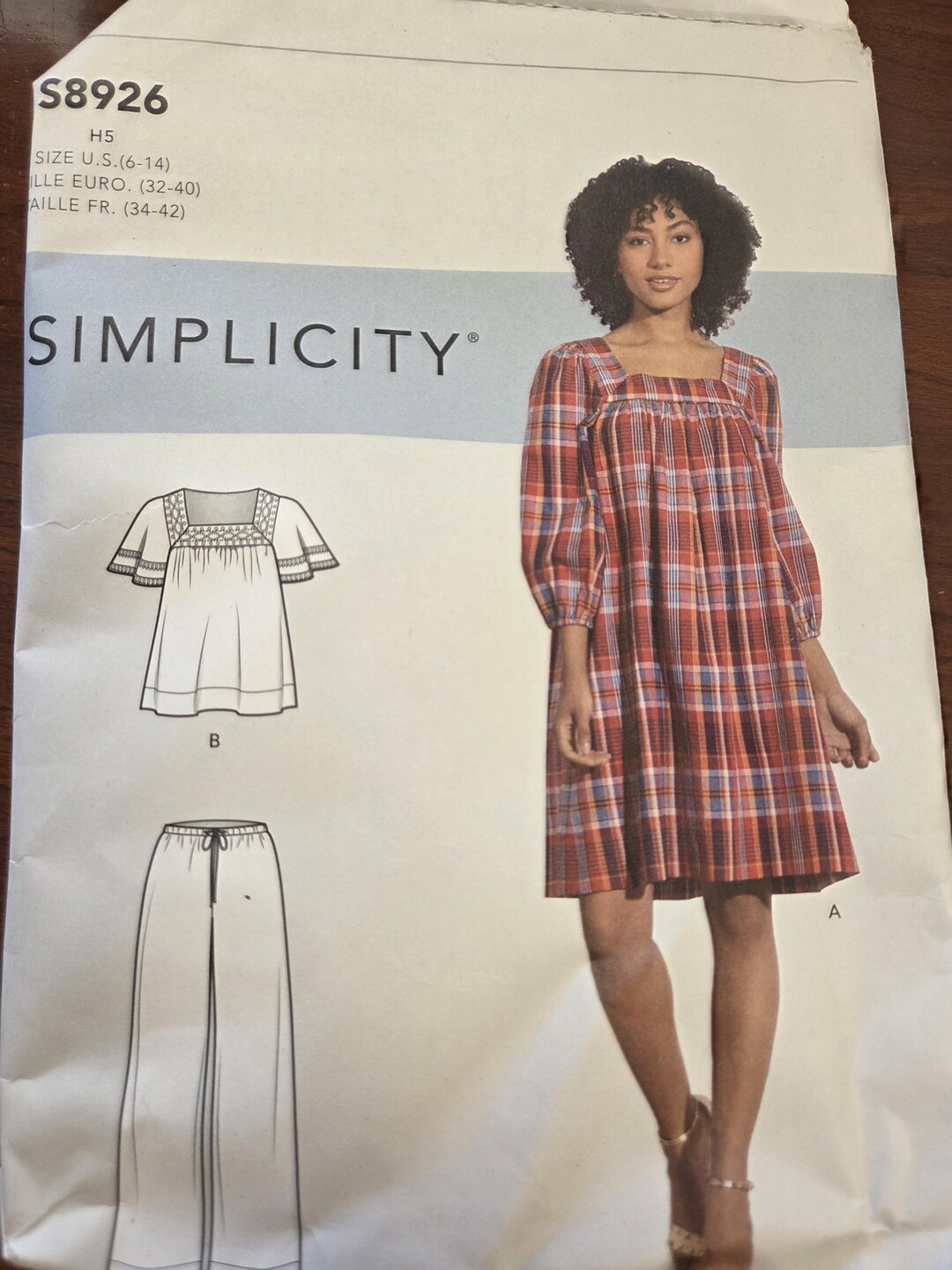 Simplicity 8926 *cut to Size 12* Misses' 2010s Dress or Top and Pull-on ...