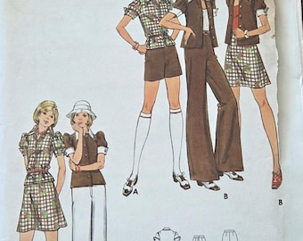 Patrón Butterick 3192 para blusa, falda, pantalones y shorts de señora de los años 70 con camisa abotonada al frente, talla 11, busto 34".