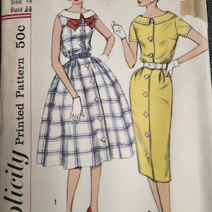 2451 Misses &#39;Einteiliges, einfaches Kleid mit abnehmbarer Schleife Größe 14 Brust 34 Zoll 1950er Jahre Kleid Schnittmuster