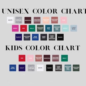 Pu&ograve; includere: Tabella colori unisex e per bambini per abbigliamento. La tabella mostra una variet&agrave; di colori, tra cui bianco, nero, rosso, blu, verde e grigio. La tabella &egrave; divisa in due sezioni: unisex e bambini. La sezione unisex include colori come Heather Peach, Heather Mauve, Heather Forest e True Royal. La sezione per bambini include colori come Heather Mauve, Heather Forest e True Royal.