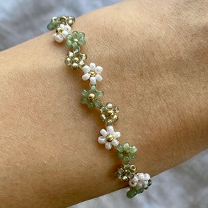 Bracelets floraux en zigzag dans trois teintes Vert