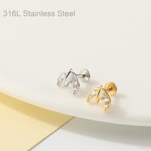 16G Internally Threaded Opal Moon Flat Back Stud/Planet Moon Labet Stud/Cartilage Earring/Tragus/Helix/Conch Piercing/Tiny Gold Stud/Gifts