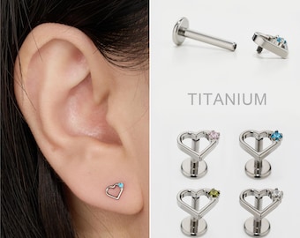Brinco de titânio calibre 16G em formato de coração com base plana/Brinco de cartilagem com zircônia cúbica/Brinco para hélice/concha/tragus/Brinco com base plana/Joia para lóbulo da orelha/Brincos