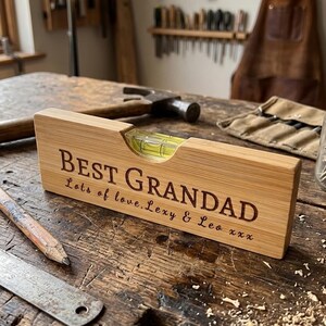 Kompakt, anpassningsbart vattenpass i bambu | Lasergraverat vattenpass