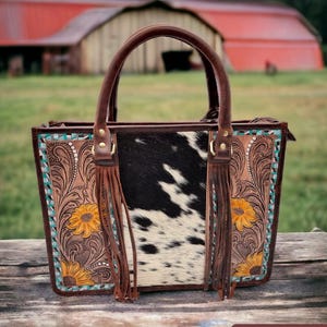 Sac fourre-tout de style occidental en cuir de vachette véritable et cuir repoussé