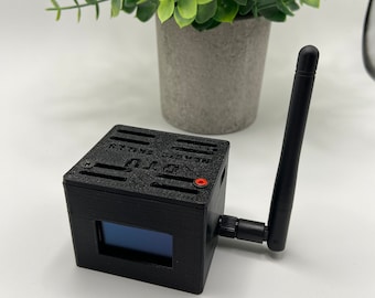 Open DTU OpenDTU for Hoymiles WR 300 - 1500, with display and housing.