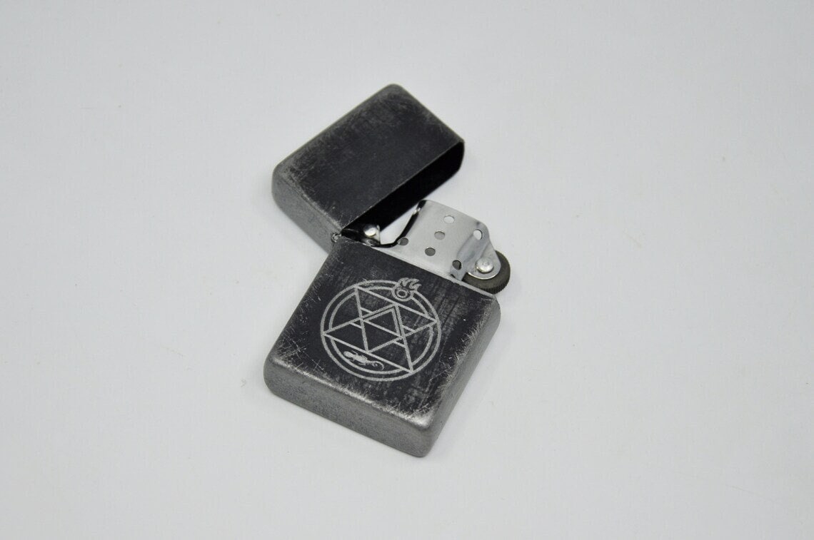 Full Metal Alchemist Lighter: Roy Mustang Transmutation Circle