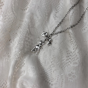 Dainty Deer & bow chain necklace