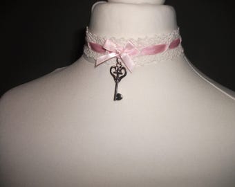Strawberry milkshake lace choker - Secret Key