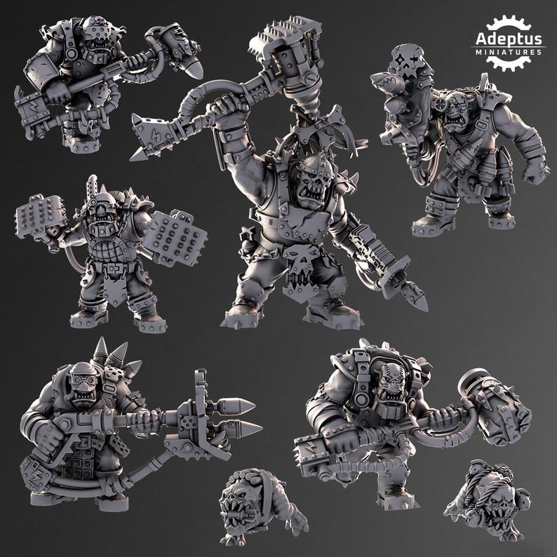 Puede incluir: Una colecci&oacute;n de figuras grises en miniatura de Orcos, cada una armada con diversas armas como martillos, hachas e instrumentos con cuchillas. Las figuras est&aacute;n en poses din&aacute;micas, sugiriendo acci&oacute;n y combate. El logotipo de Adeptus Miniatures es visible.
