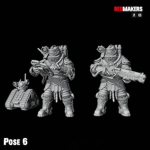 Puede incluir: Dos figuras de robots futuristas grises y detalladas, una sosteniendo un arma y la otra un dispositivo. Un robot gris m&aacute;s peque&ntilde;o est&aacute; en primer plano. El texto "POSE 6" est&aacute; en la parte inferior de la imagen.