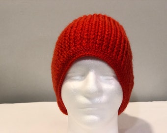 Hand Knitted Beanie, Gift for Family or Girlfriend , Red Berret, Green Beanie
