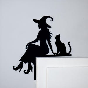 Witch door corner