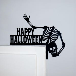 Happy Halloween door corner