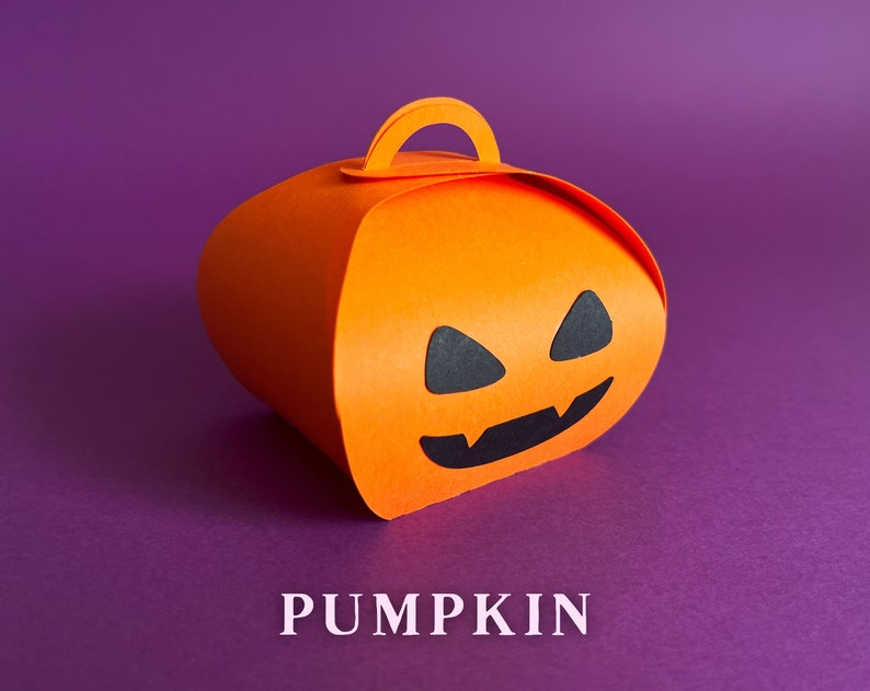 Pumpkin treat box