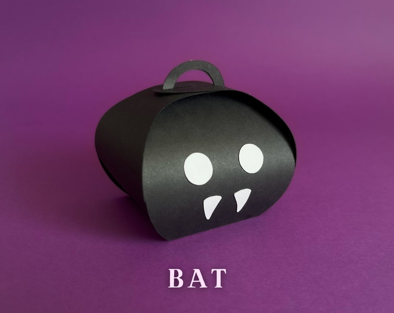 Bat treat box