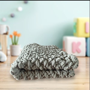 Photo prop crocheted blanket for photography sessions | newborn and  baby  photography sessions | newborn bump blanket | thick layer|