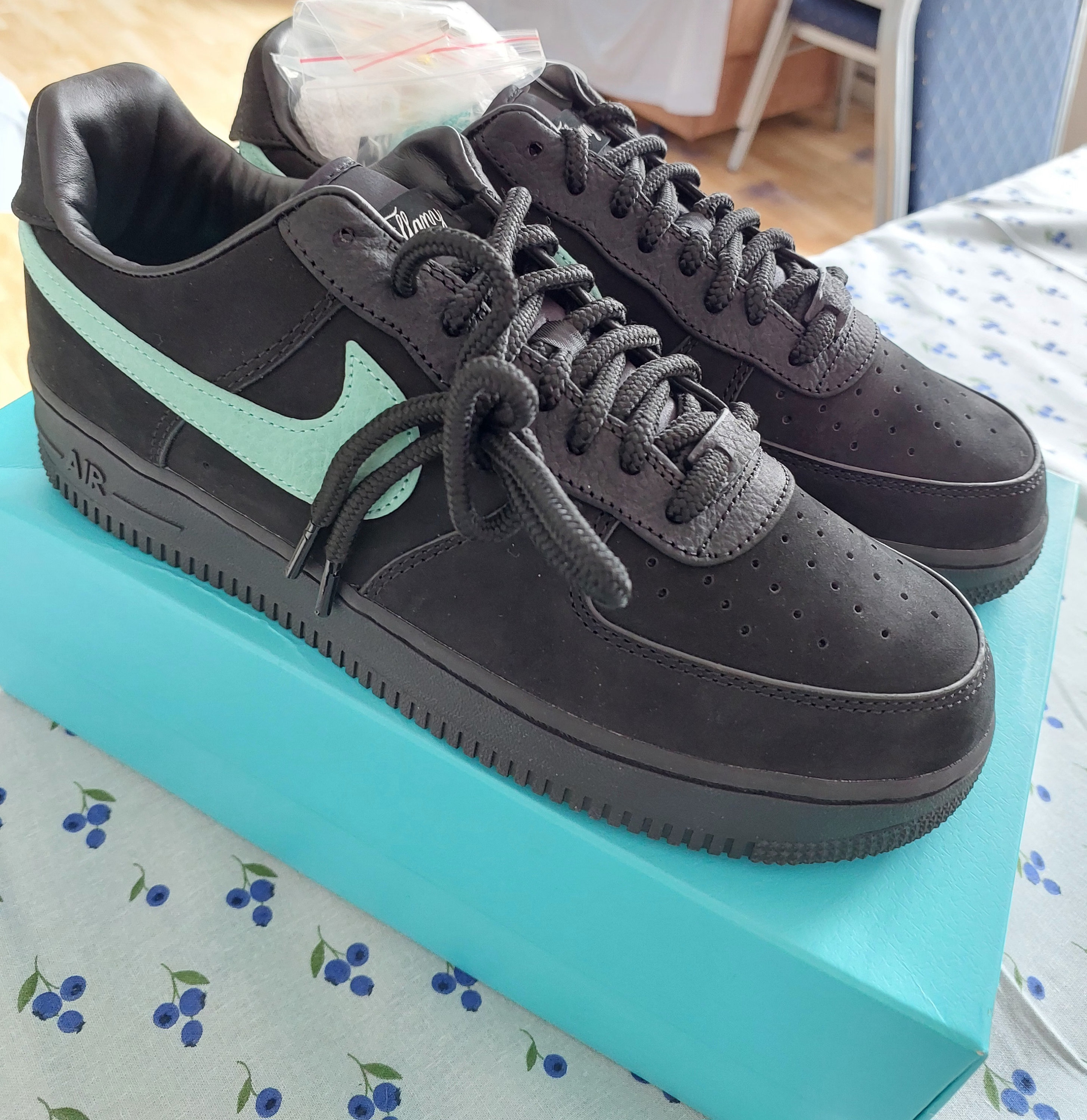 Tiffany & Co. X Nike Air Force 1 Low 1837 - Etsy