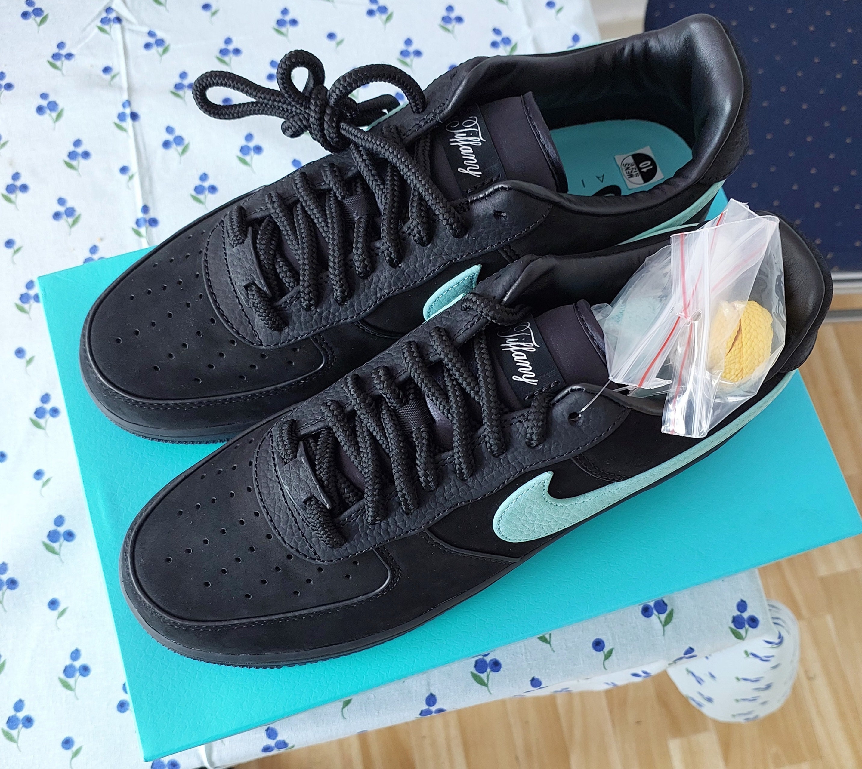 Tiffany & Co. × Nike Air Force 1 Low1837 Tiffany & Co. X Air Force 1 Low '1837' - Nike - DZ1382 001