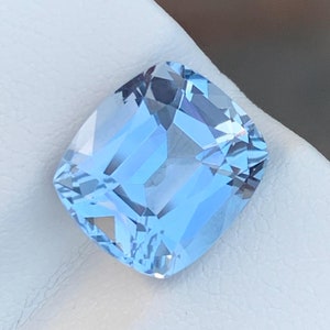 4.85 Carats Natural Aquamarine Goshenite