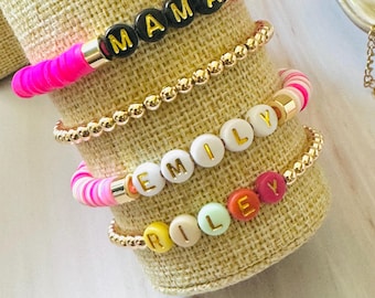Pulseira Heishi: Joias personalizadas com nome para mulheres e meninas