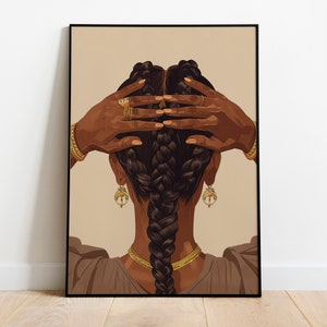 Pode incluir: Impress&atilde;o art&iacute;stica emoldurada com uma ilustra&ccedil;&atilde;o de cabelo tran&ccedil;ado e joias douradas. As m&atilde;os da pessoa tocam o cabelo. A obra de arte &eacute; emoldurada em uma moldura preta, em um fundo neutro.