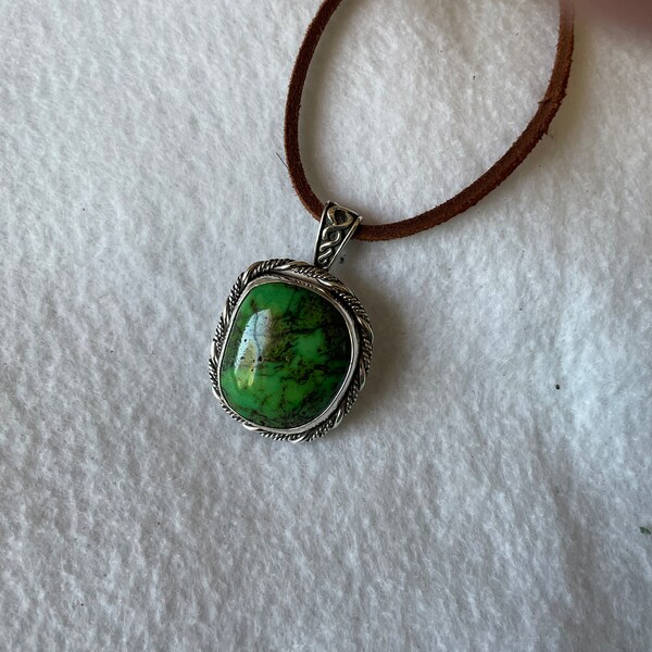 Turquesa de Green River engastada en plata de ley