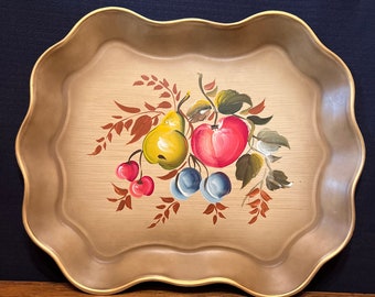 NASHCO Vintage Tole handgemaltes BEAUTIFUL Fruit Design ausgebogtes Metalltablett USA Ideal für Tee- oder Gartenpartys oder Displays