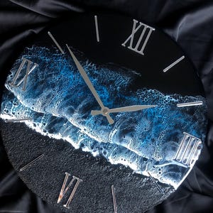 Relógio de parede de resina do Mar Negro | Arte em resina | Relógio de parede de resina | Relógio oceânico | Arte marinha | Pintura de relógio oceânico | Arte de parede | Relógio moderno | Arte em resina oceânica