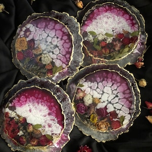 Flower preservation|Coasters| Resin coasters| Coaster with flowers| Resin art| Flower coasters| Set of coasters| Gift ideas| Home decor