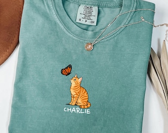 Custom Cat Shirt, Orange American Shorthair Cat and Butterfly Shirt,  Funny Cat Lover Shirt, Gifts for Cat Mom, Trendy Cat Shirt