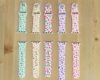 Daisy Print Apple Watch Band: Floral Silicone Strap