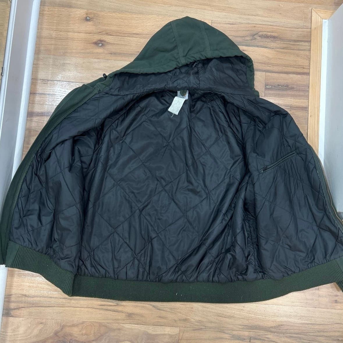 Carhartt オリーブグリーン MOS Men's VTG 90's Carhartt J69 Olive Work Jacket Lined Quilted