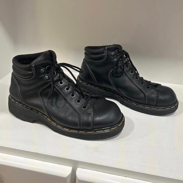 Men's VTG 90's Y2K Dr. Martens 9352 Chunky Boots England Black Lace Up Ankle 8