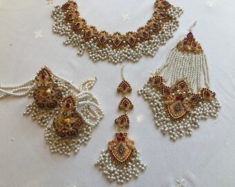 Snow Bliss Indian Pakistani  jeweller set