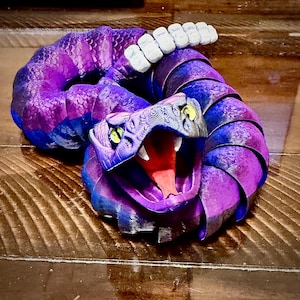 3D Printed Flexi Rattlesnake, Glass Eyes, Posable Rattlesnake, Hinged Jaw, Working Rattle, Collectible Snake Model