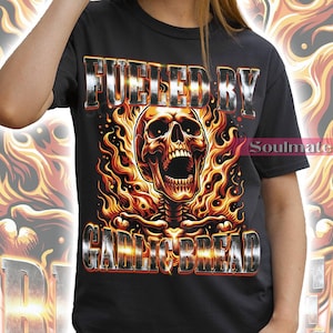 Angetrieben durch Knoblauchbrot Shirt, Meme Skelett Tshirt, lustiges Grafik Sweatshirt, Food Lover Hoodie, Unisex 90er Jahre Tee