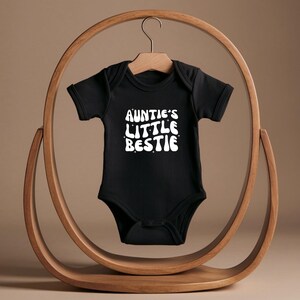 Auntie's Little Bestie Outfit, Cute Gift From Aunt, Family Baby Bodysuit, I Love My Aunt Outfit, Retro Baby Outfit, Baby Shower Gift Black
