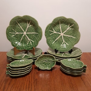 Bordallo Pinheiro Green Cabbage Plates