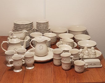 Pfaltzgraff Heirloom Vintage Dinnerware Set of 96 Pieces