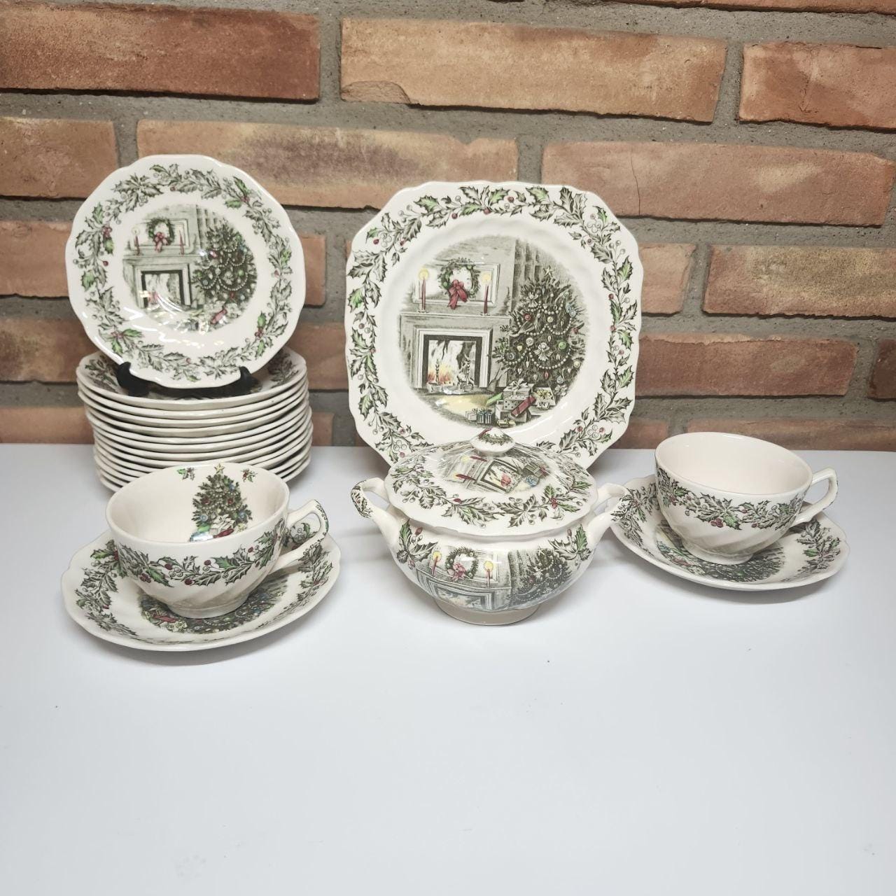 Johnson Brothers Christmas Dinnerware Set - Etsy