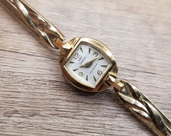 Waltham Swiss Ladies Wrist Watch 7 Jewels