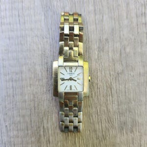 Tissot 1853 Ladies Quartz Watch Working