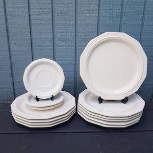 Pfaltzgraff Heritage White Plates
