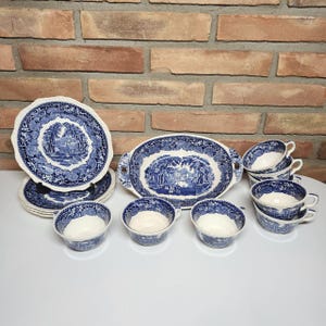 Mason&#39;s Patent Ironstone Vista Blue England Dinnerware Set