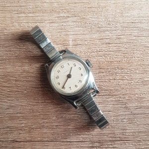 Timex Women's Mechanical Watch Shock Resistant Not Working