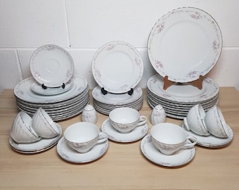 Genuine Porcelain China Gold Standard Japan Dinnerware Set