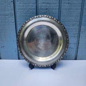 Meadowbrook WM. A. Rogers Silverplated Round Serving Tray